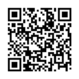 杯中的银雾自然而然在水中凝聚成山峰的样子二维码生成