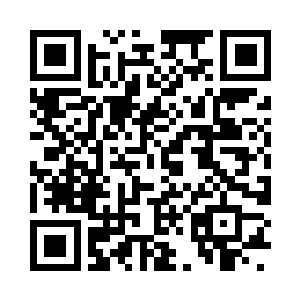 林思伊紧张的看着被夹在车内的赵纯良二维码生成