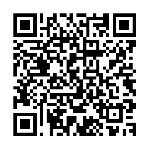 林烽的目光还是忍不住朝着班主任老师徐敏静的黑丝美腿看去二维码生成