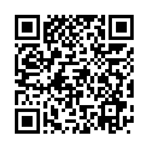 林烽站在虚空中看着告诉运转的地球二维码生成