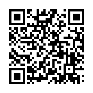 林烽背着手跟在洪山的身边看着天凰鸟二维码生成