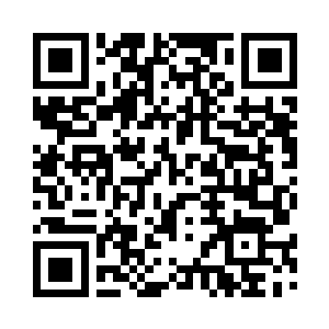 林煦从其中一个托盘里取出一只锦盒二维码生成