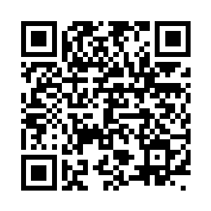 果然看到了欧阳县长和秘书郭明站在楼下二维码生成