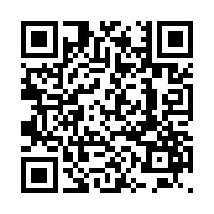 查理兹此时脸上又维系着礼貌的笑容二维码生成