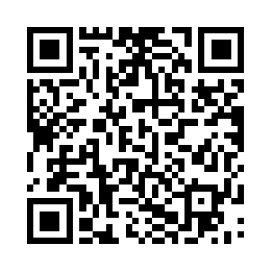 柳逸尘把带回来的庙街臭豆腐递给了安欣然二维码生成