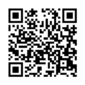 柳逸尘把柳玉卿的身子放躺在了后排上二维码生成