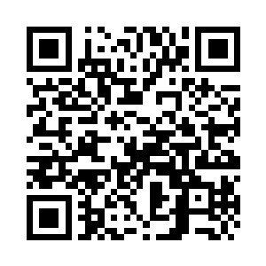 柳逸尘看着电梯上走出来的三个人二维码生成