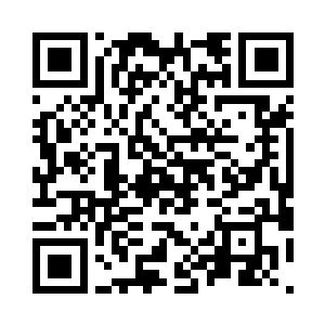柳逸尘飞快的把百战刀法传授给了丑丑二维码生成