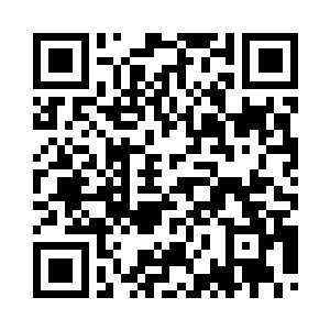 柳非笑看着夜空下寂静的皇家学院二维码生成