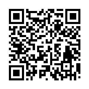 树和朴勇泰两个人互不相让的走在前面二维码生成