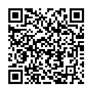 格拉克罗多人的宇航服其实是一套薄薄的特殊服装二维码生成