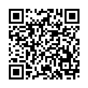 案头上堆着厚厚的等着发霉的剧本二维码生成