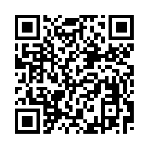 梵尼娅明显失去了继续攀谈的兴趣二维码生成