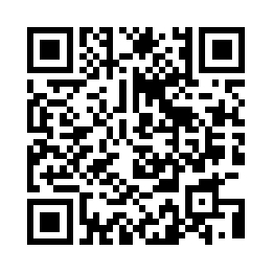 森马诚惶诚恐地站在那个穿着长袍的女人面前二维码生成