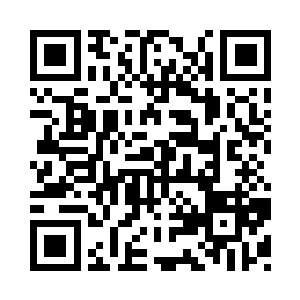 楚之晓和云海心已经换上了这里特有的二维码生成