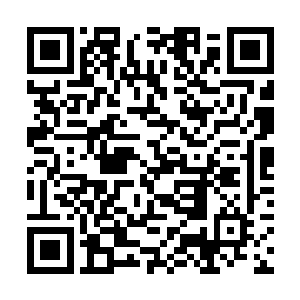 楚旬也看了一眼一旁脸色已经变得极为难看的十三少二维码生成