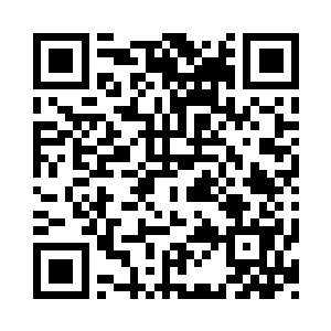 楚旬等人跟斋月日等人便于山丘之上分离二维码生成