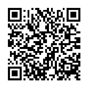 楚渝想一想先时老爹的狡猾都怀疑自己是不是捡的二维码生成