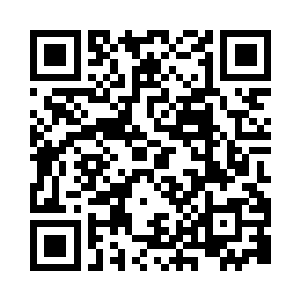 楚门又一次对着卫生间的镜子自言自语二维码生成