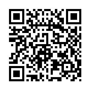 欢愉巅峰之时张开了紫红色的绚烂羽翼二维码生成
