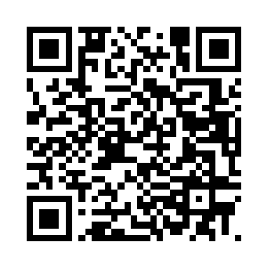 欧阳志远一下子揽住了黄晓丽的纤腰二维码生成