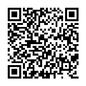 欧阳志远一看一个警察带领十几个警察冲了过来二维码生成