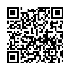 正在一张一合的品尝那烤的喷香的口蘑二维码生成