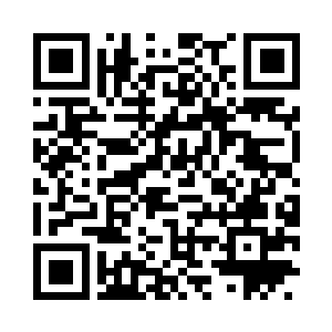 正在从飞剑上跌落的家伙搅成了好几块二维码生成