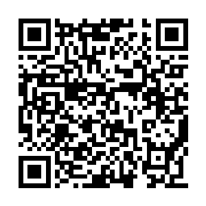 正在剧烈翻云覆雨纠缠在一起的狗男女顿时僵住二维码生成