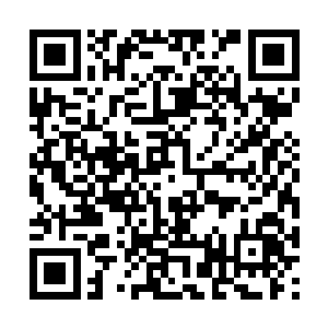 正在天空的云气之中俯瞰着脚下的太乙玄门的山门二维码生成