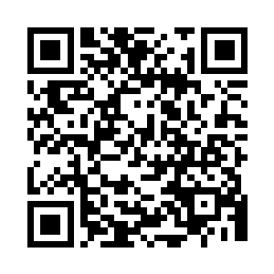 正在这些华族子民的身后神色凶厉的驱赶着二维码生成