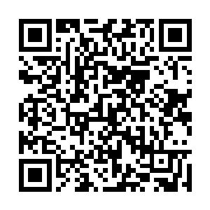 正当她考虑着是否要喊上若雨一同撤退时……天边二维码生成