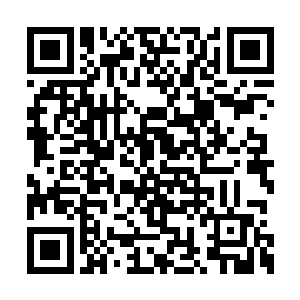 正当所有人又在为她们的无视旁人而议论纷纷时二维码生成