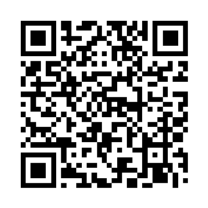 正拿哀恳的目光向妹妹求援――是的二维码生成