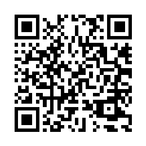 正用披风帮舒氏遮挡着倾盆而下的大雨二维码生成