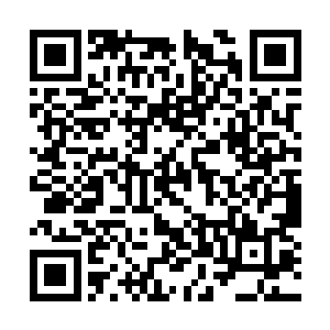 正盘膝坐在船上吸收着地元水晶的张铁睁开了眼睛二维码生成