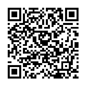 正自喝着闷茶心里非常不爽的钟子期听到戚家的人终于发话了二维码生成