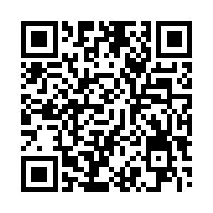 此刻他距离东方浩然居住的别墅十分的近二维码生成