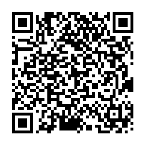 此刻在左边最前面的那名男子看着右边的一名长相妖异的东方可缓缓的说道二维码生成