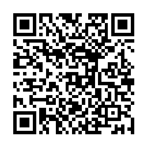 此刻坐在车上的欧阳天还有欧阳旭脸色都是十分的难堪二维码生成