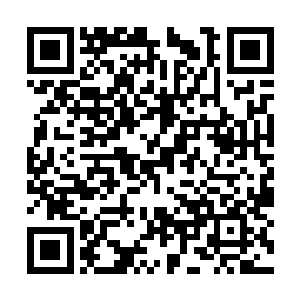 此刻的大厅之中无比安静隐隐听到符文交错的声音二维码生成