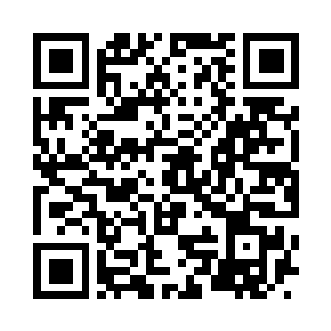 此刻苏凡顿时笑嘻嘻的对着男子说道二维码生成