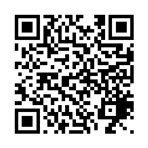 此时他手中的剑仿佛是千变万化一样二维码生成