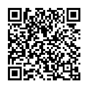 此时有两位贴心的兄弟在身旁是一件很温暖的事情二维码生成