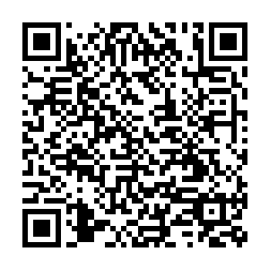此时的夏天根本就没有理会这帮人而是使用漫云仙步回到了自己的家中二维码生成