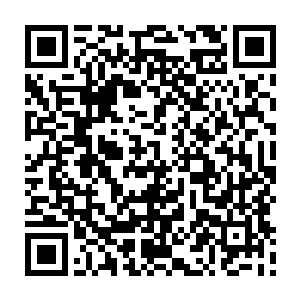 每天就那些已经是家业丰厚老公事业有成的阔太太们一起出入高档消费场所二维码生成