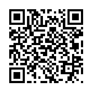 气势汹汹的推开挡在宫殿门外的内侍二维码生成