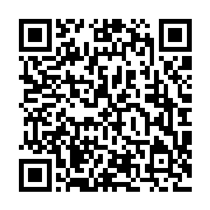 气急败坏的楚中元立刻打电话问了自己的父亲之后才知道二维码生成