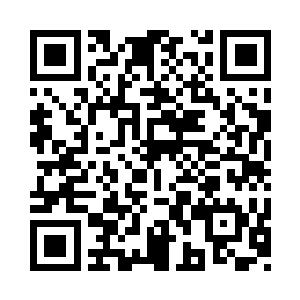 水文昭身穿一袭藏青色绣四爪蟒纹的锦袍二维码生成