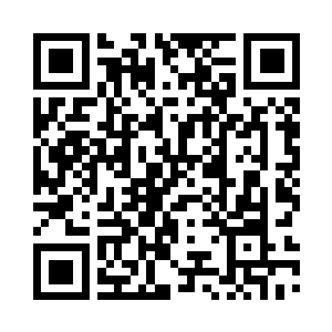 池墨卿是过了一会儿才从书房进来的二维码生成